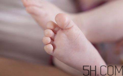 大蒜泡酒可以治腳氣嗎？治腳氣的方法有哪些？