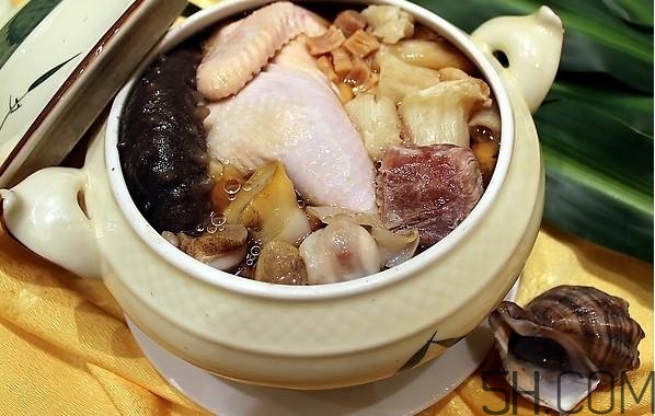 海參可以和排骨一起燉湯嗎？海參排骨湯怎么做？