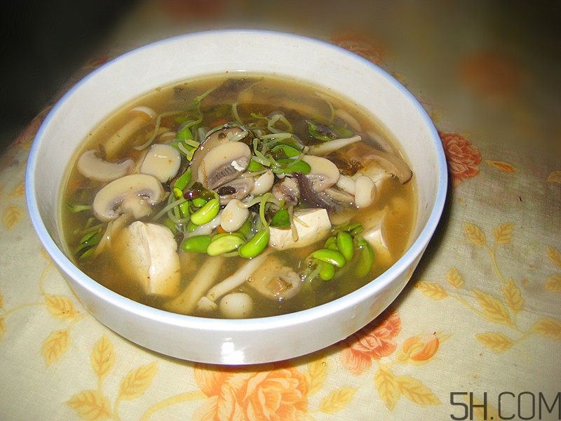 蘑菇和海參能一起吃嗎？蘑菇海參湯的做法
