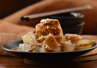 燜子是涼粉嗎？燜子是用什么做的？