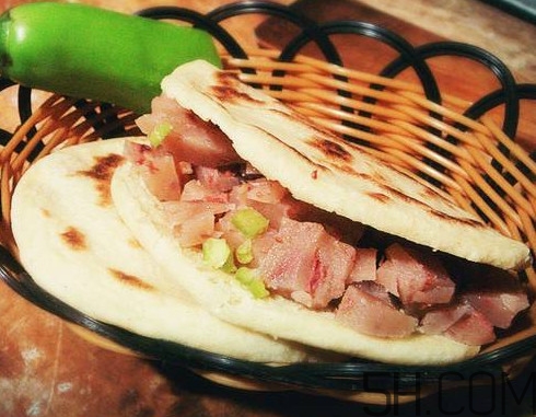 燜子和涼粉的區(qū)別 驢肉火燒燜子的做法 燜子和涼粉的區(qū)別 驢肉火燒燜子的做法