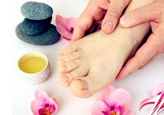 大蒜泡酒可以治腳氣嗎？治腳氣的方法有哪些？