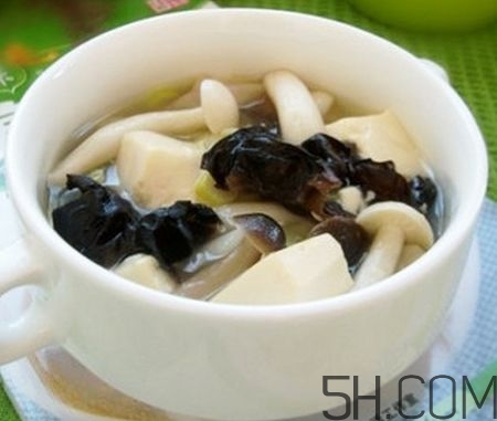 蘑菇和海參能一起吃嗎？蘑菇海參湯的做法