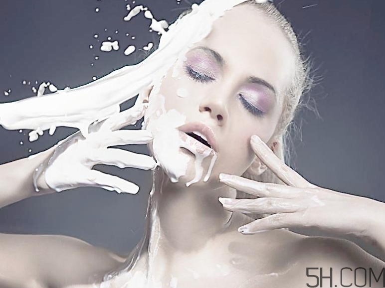 早上喝牛奶會長高嗎？早上喝牛奶會變白嗎？