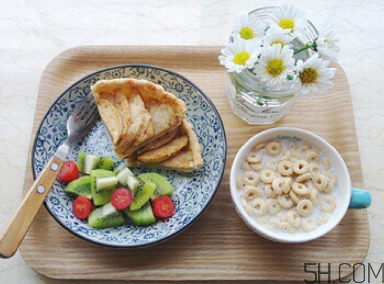 牛奶和螃蟹能一起吃嗎？牛奶和什么不能一起吃？