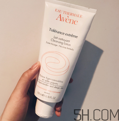 雅漾舒緩特護(hù)潔面乳怎么樣？好用嗎？