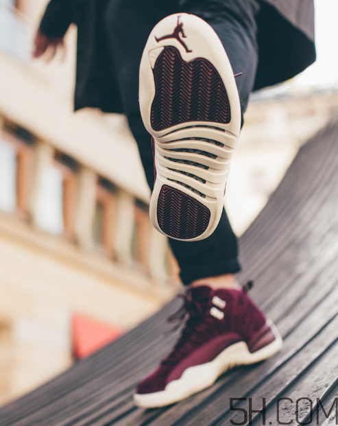 air jordan 12 bordeaux紅酒配色上腳效果怎么樣？