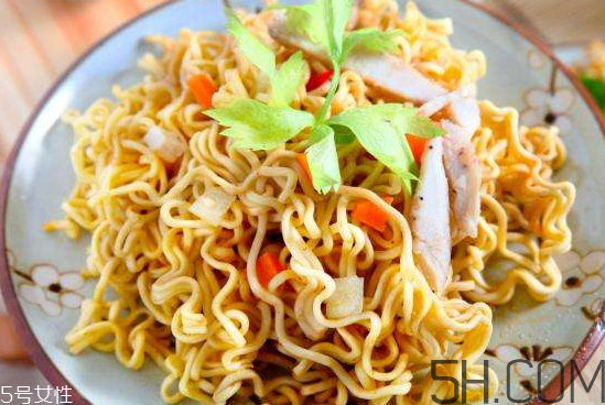 炒面為什么會粘鍋？炒面怎么不粘鍋？