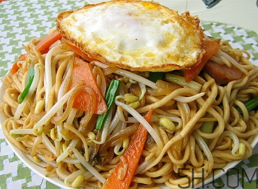 吃炒面會上火嗎？炒面吃多了好嗎？