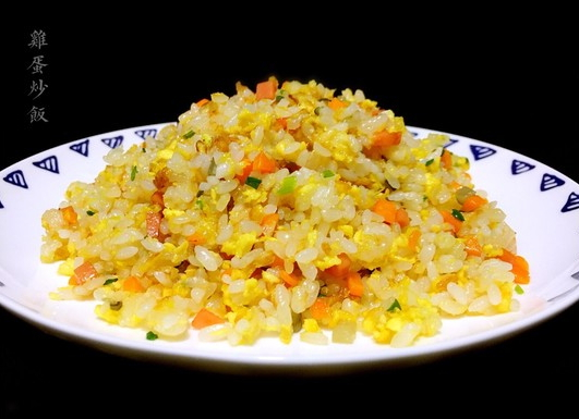 蛋炒飯可以放黃瓜嗎 蛋炒飯可以放青菜嗎 蛋炒飯可以放黃瓜嗎 蛋炒飯可以放青菜嗎