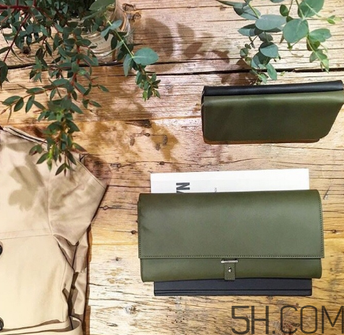 pb0110是什么牌子？pb0110包包怎么樣？