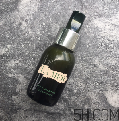 海藍之謎濃縮修護精華露怎么用？使用方法