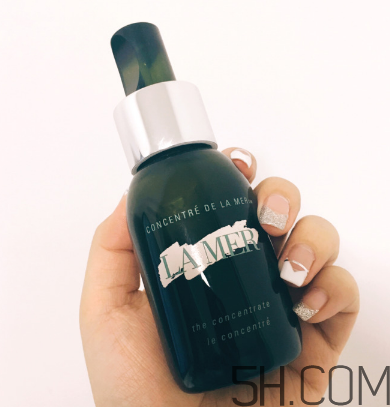 海藍之謎濃縮修護精華露怎么用？使用方法