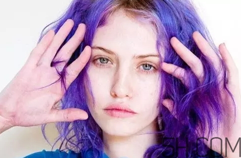 染發(fā)劑可以帶上高鐵嗎？染發(fā)劑可以帶上火車嗎