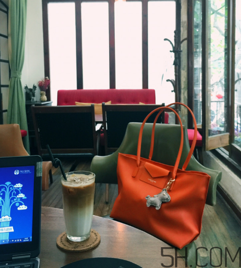 lancaster包是輕奢嗎？lancaster包怎么樣？