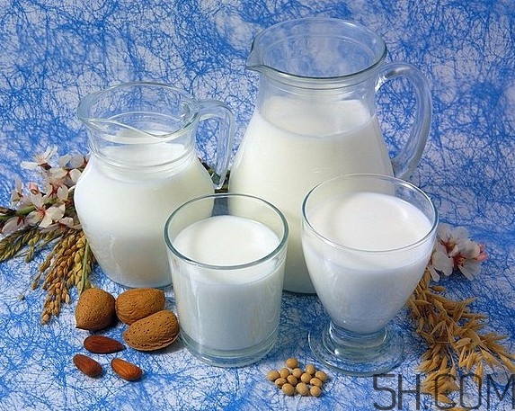 牛奶和螃蟹能一起吃嗎？牛奶和什么不能一起吃？