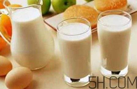 高鈣奶真的補鈣嗎？吃什么補鈣最快最好？