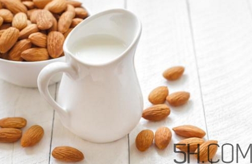 高鈣奶真的補鈣嗎？吃什么補鈣最快最好？