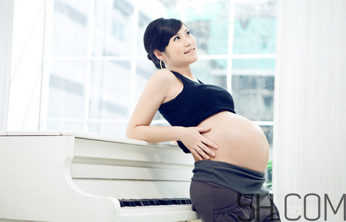 孕晚期肚子疼影響胎兒?jiǎn)?？孕晚期肚子像來月?jīng)一樣疼