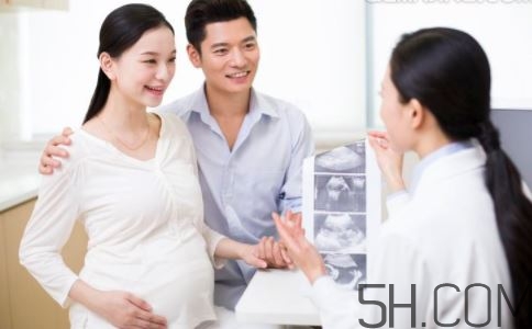 孕晚期真假宮縮怎么分辨？假性宮縮頻繁是快生了嗎？