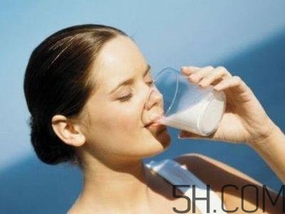 孕婦奶粉能和雞蛋一起吃嗎？喝孕婦奶粉的注意事項(xiàng)