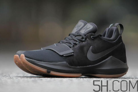 nike pg 1黑色生膠大底發(fā)售時間_實物什么樣？