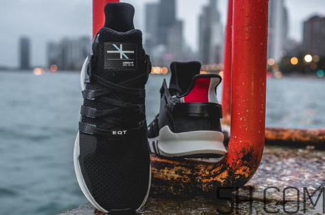 adidas eqt support adv芝加哥限定款怎么買？