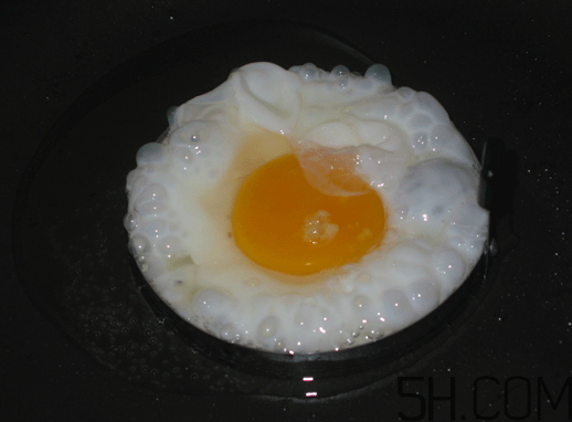 荷包蛋怎么煎不粘鍋？煎荷包蛋為什么粘鍋？