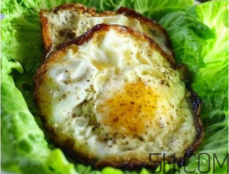 荷包蛋為什么發(fā)黑？荷包蛋發(fā)黑能吃嗎？