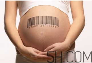 懷男孩和懷女孩的特征是什么？孕婦肚子硬生男生女？