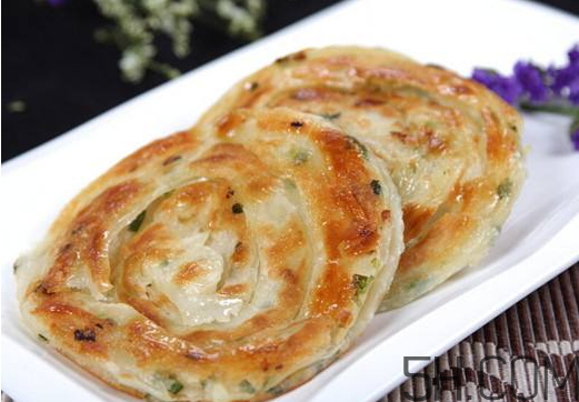 蔥油餅可以放冰箱嗎？蔥油餅可以過夜吃嗎？