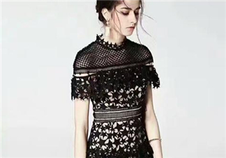 self-portrait什么價位？self-portrait裙子貴嗎？