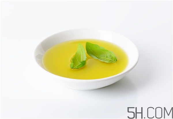 橄欖油去皺紋正確步驟 橄欖油去皺紋的方法 橄欖油去皺紋正確步驟 橄欖油去皺紋的方法