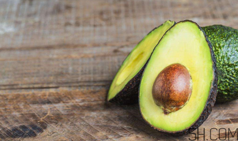 牛油果豐胸是不是真的？牛油果奶昔怎么做好喝？