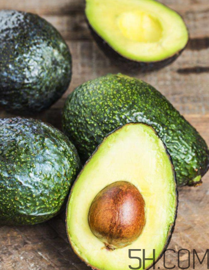 牛油果豐胸是不是真的？牛油果奶昔怎么做好喝？