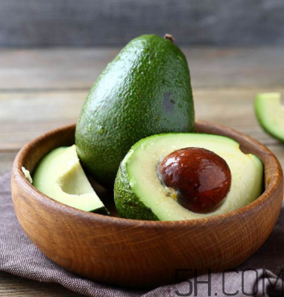 牛油果豐胸多長(zhǎng)時(shí)間吃一次？牛油果怎么吃能豐胸？