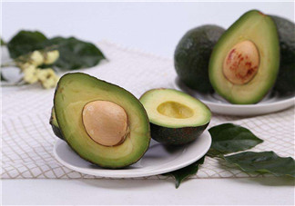 牛油果豐胸是不是真的？牛油果奶昔怎么做好喝？