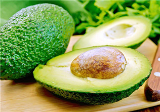 牛油果豐胸多長時間吃一次？牛油果怎么吃能豐胸？