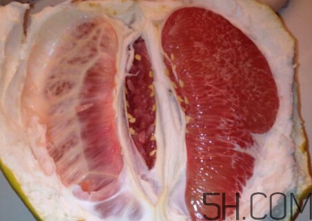 紅心柚子與白肉柚子有什么差別？紅心柚子是轉(zhuǎn)基因嗎？