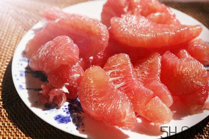 紅心柚子與白肉柚子有什么差別？紅心柚子是轉(zhuǎn)基因嗎？