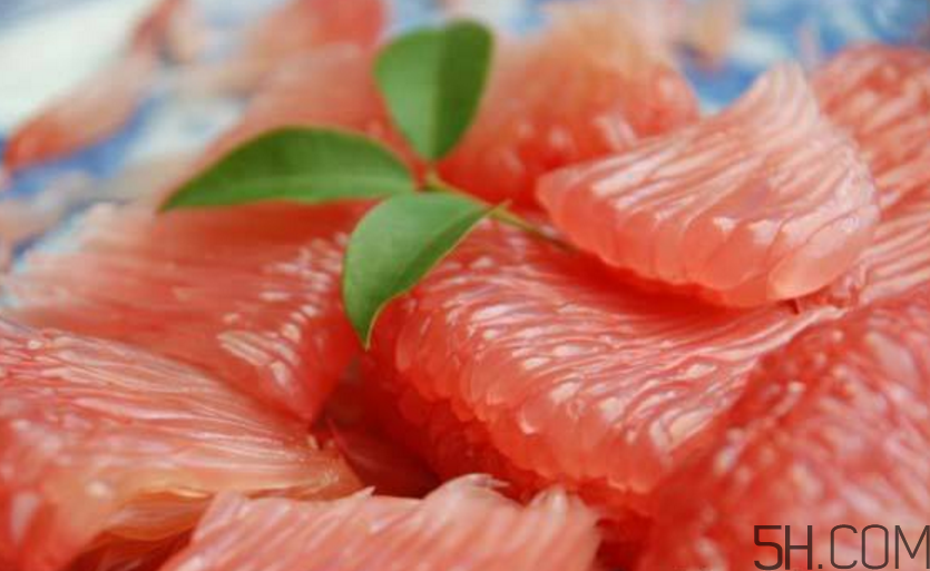 紅心柚子是熱性還是涼性？紅心柚子是染色的嗎？