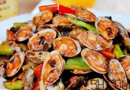 花甲吃多了會(huì)得結(jié)石嗎？吃花甲要注意什么？