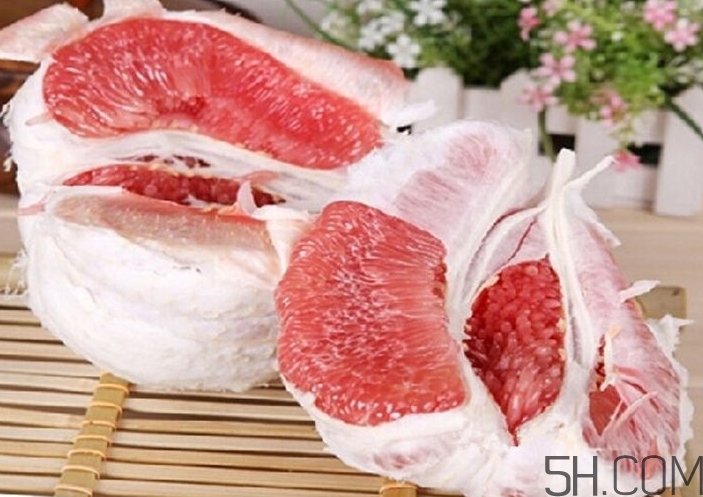 吃紅心柚子有什么好處？紅心柚子的功效與作用