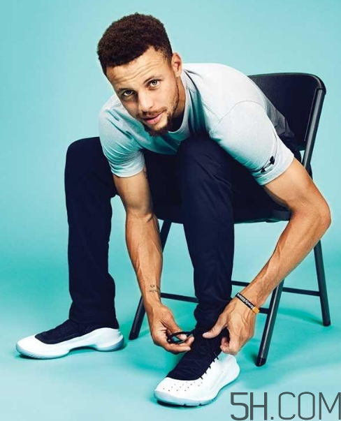 under armour curry 4鞋碼偏小嗎？庫里第四代戰(zhàn)靴尺碼怎么選？