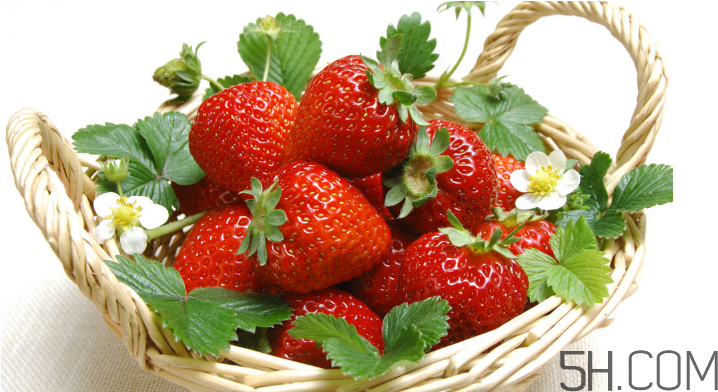 什么時(shí)候最宜吃草莓？草莓哪種吃法最好吃？
