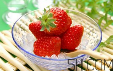 來月經(jīng)可以吃草莓嗎？草莓可以放冰箱保存嗎？