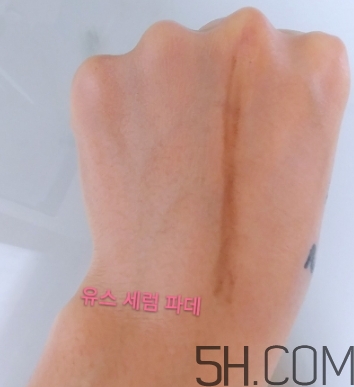 ysl女神粉底液怎么樣？ysl女神粉底液和超模粉底液對(duì)比