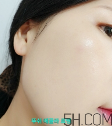 ysl女神粉底液怎么樣？ysl女神粉底液和超模粉底液對(duì)比