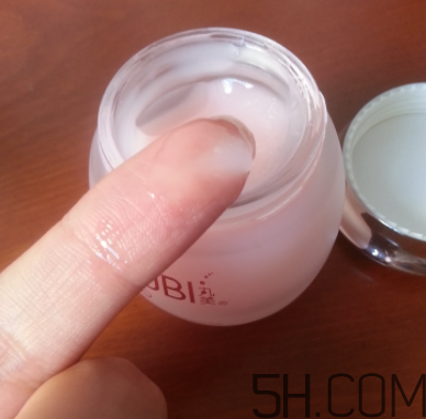 丸美緊致除袋眼凝膠多少錢(qián)_專柜價(jià)格 丸美緊致除袋眼凝膠多少錢(qián)_專柜價(jià)格