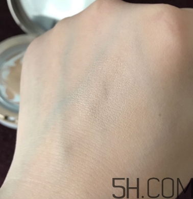 水粉霜是什么？水粉霜是粉底液嗎？